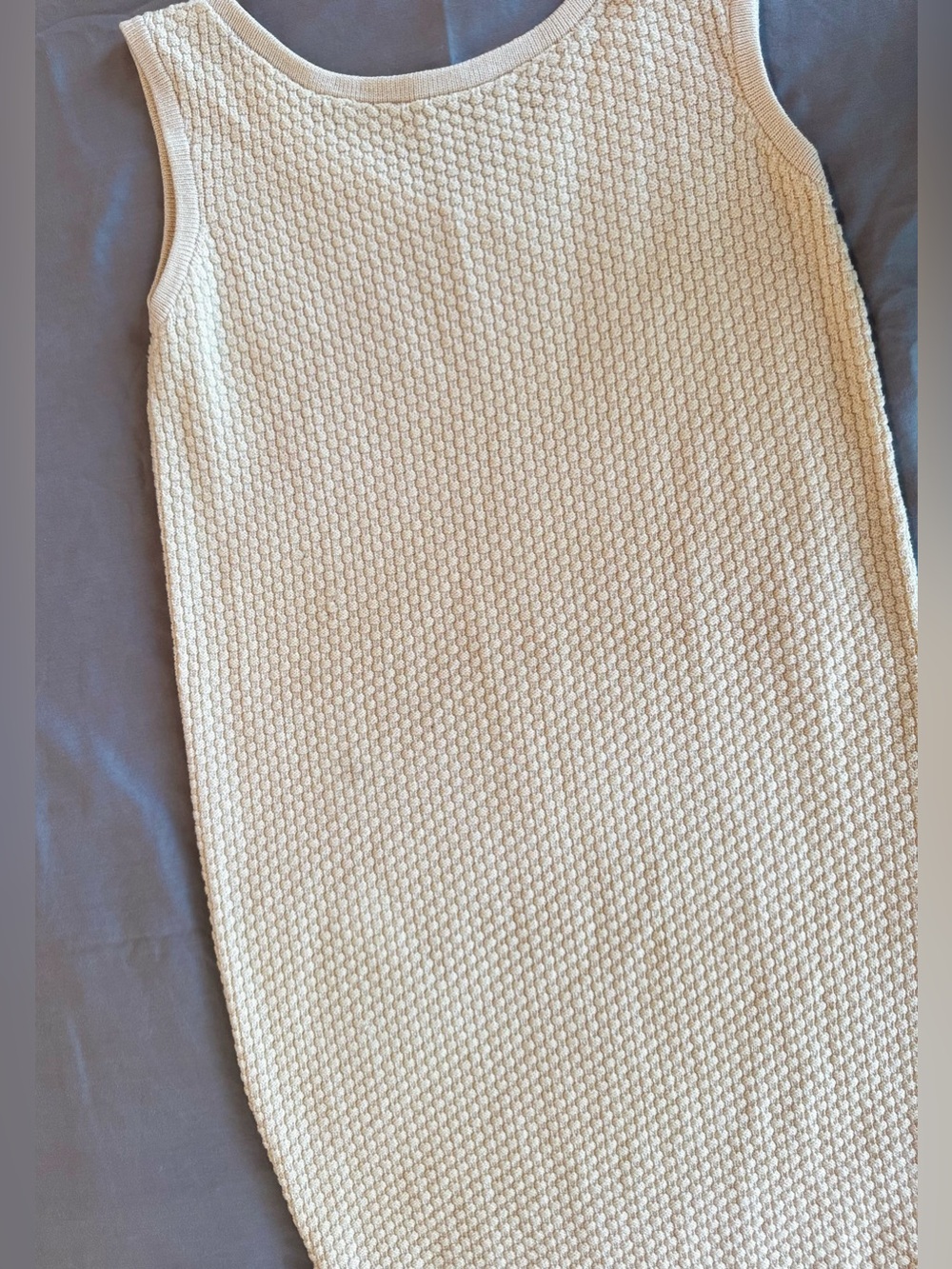 ST. JOHN Cream Textured Knit Sleeveless Shift Sheath Midi Dress w V-Back - Picture 10 of 16